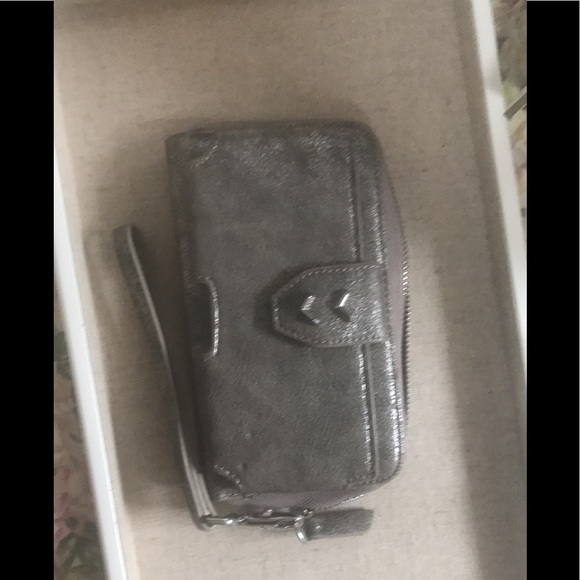 Maddison tech wallet wristlet. Stella & Dot. New - Picture 3 of 10